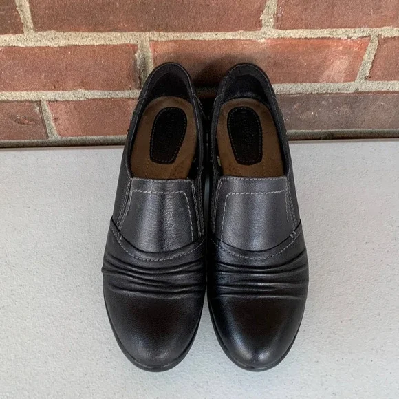 Earth Origins Derby Black Almond-toe Block Heel Slip-on Shooties Women size US 9 - Picture 2 of 9